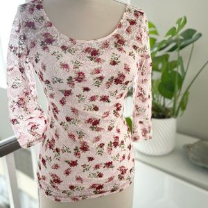 Guess Lace floral top